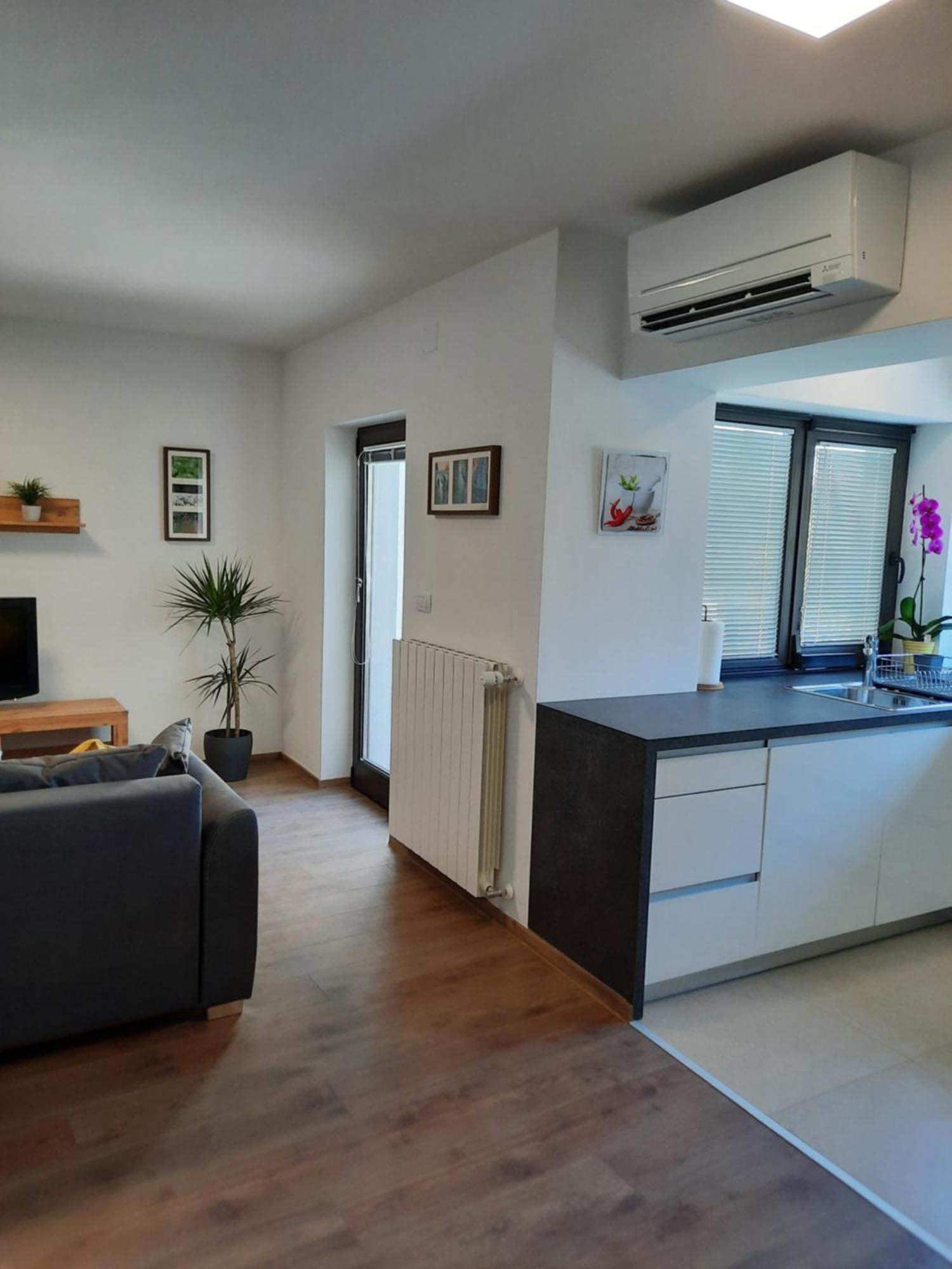 Hisa Spuntar Apartment Bovec Room photo